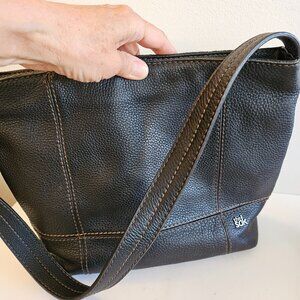 The Sak Black Leather Shoulder Bag Purse Brown Stitching Bucket